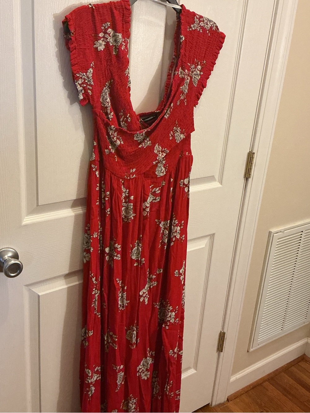 City Chic Red Floral Smocked Maxi 49” Dress Off-shoulder - Picture 6 of 7